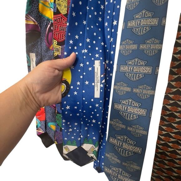 LOT of 5! Harley Davidson Ties ice for each season! Harley Davidson Christmas - Picture 11 of 16